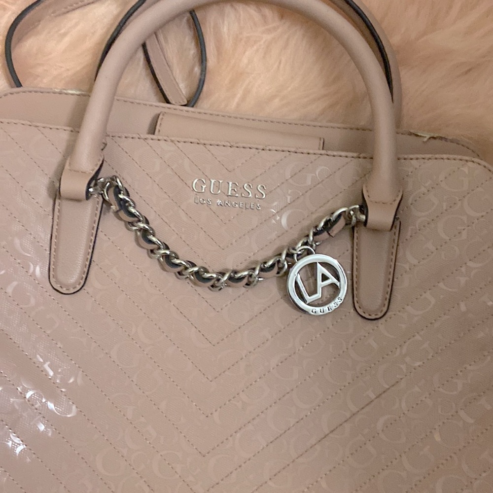 Guess Purse💗
